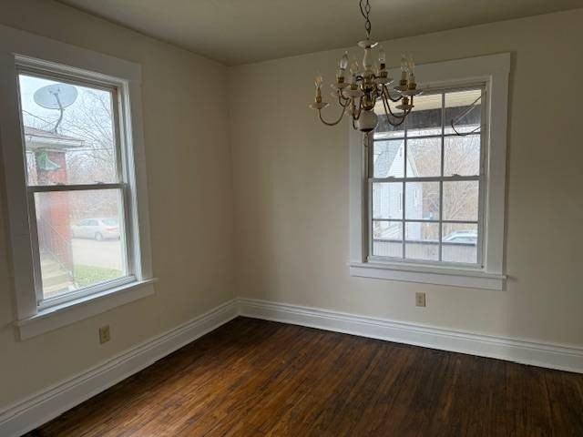 341 11th SW St - Photo 5 of 13