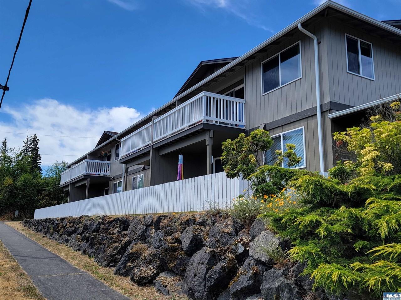 1308 S C St - Photo 2 of 5