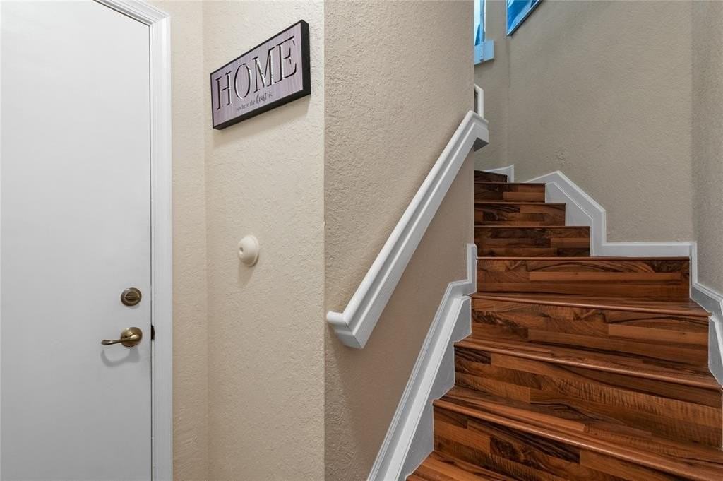 3067 Laurel Ridge Cir - Photo 5 of 27