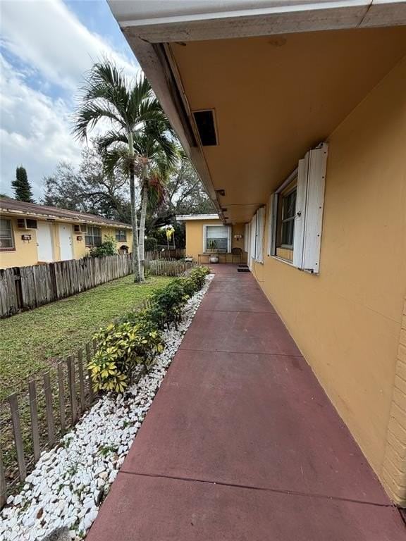 5826 Pierce St - Photo 2 of 10