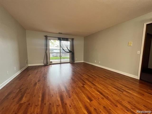 2224 Touchdown Ct #4 - Photo 2 of 14