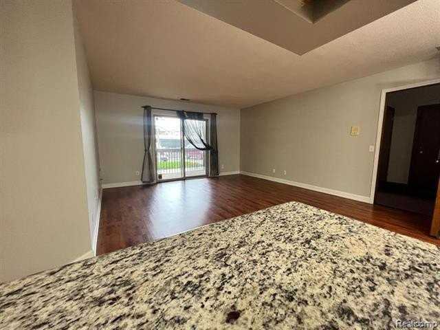 2224 Touchdown Ct #4 - Photo 7 of 14