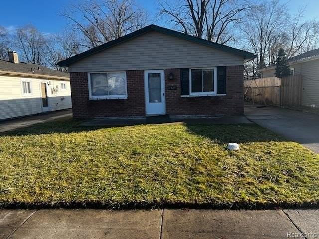 14701 Duncan St - Photo 2 of 12