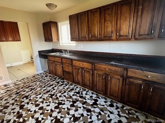 14701 Duncan St - Photo 5 of 12