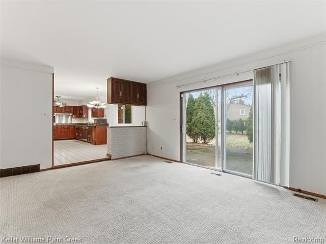 7434 Glengrove Dr - Photo 7 of 38