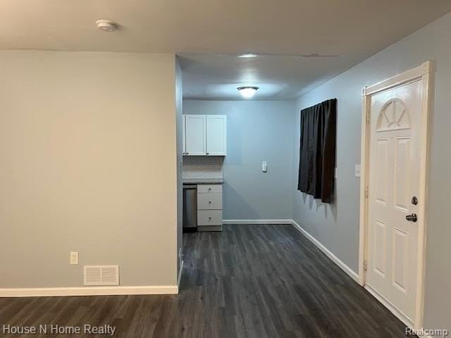 2189 Jarvis Ave - Photo 6 of 14