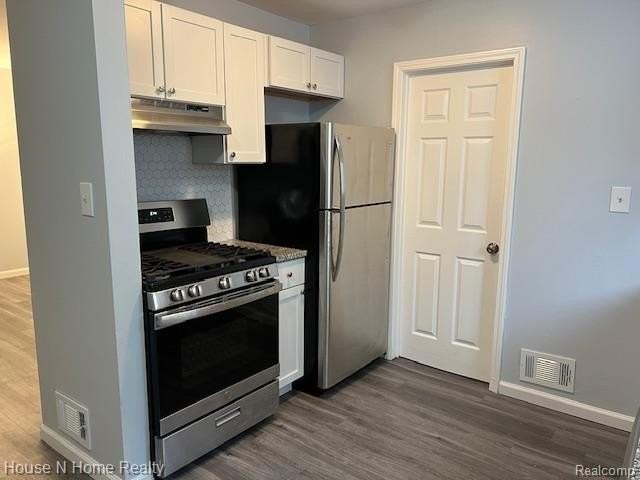 2189 Jarvis Ave - Photo 7 of 14