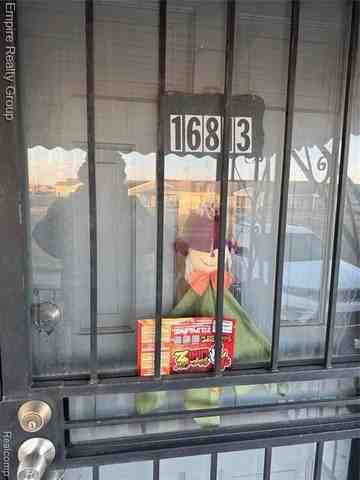 16813 Tireman St - Photo 3 of 32