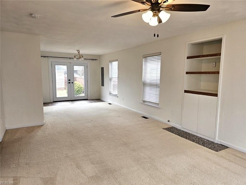 9628 Grove Ave - Photo 7 of 48