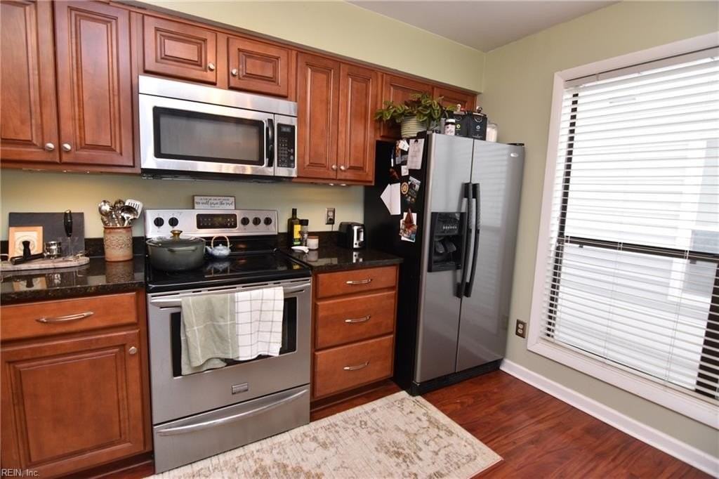 2904 Eriksen Ct - Photo 7 of 27