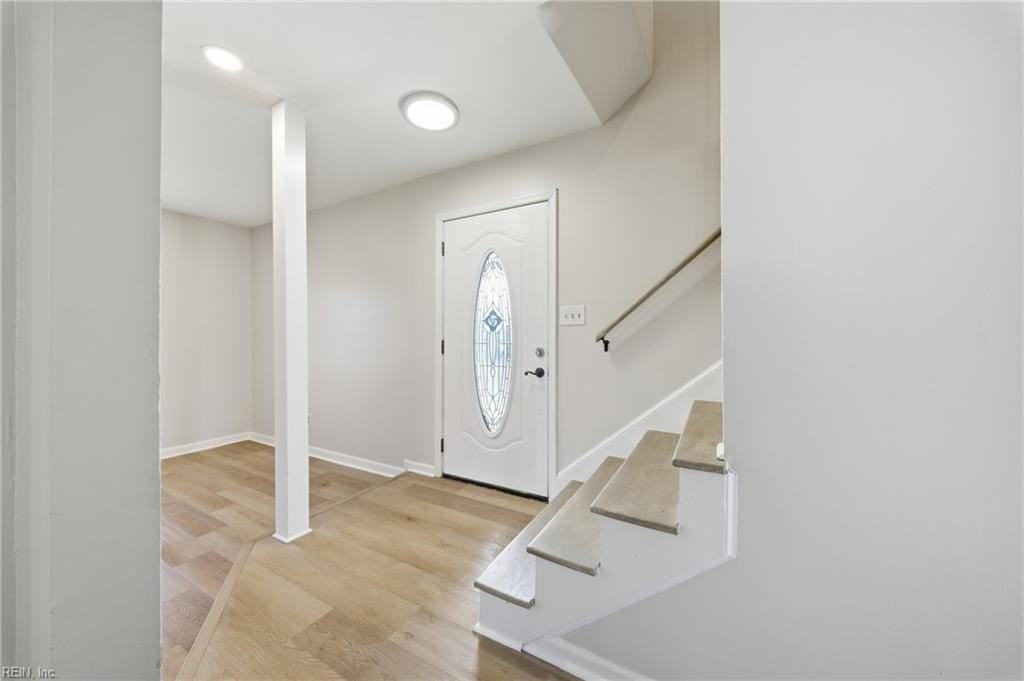 1913 Gravenhurst Dr - Photo 5 of 50