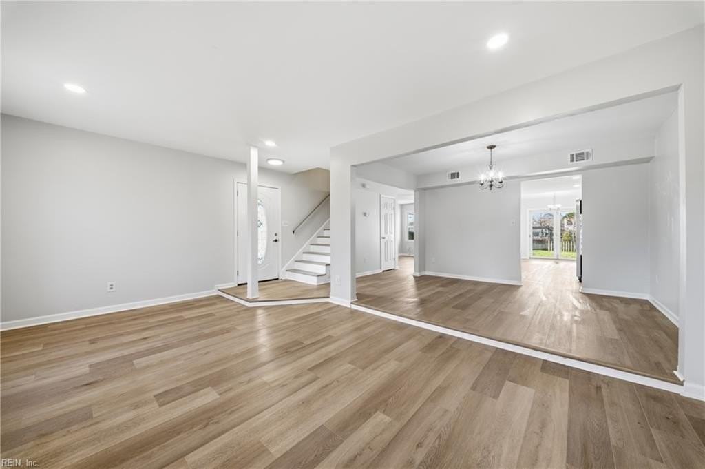 1913 Gravenhurst Dr - Photo 7 of 50