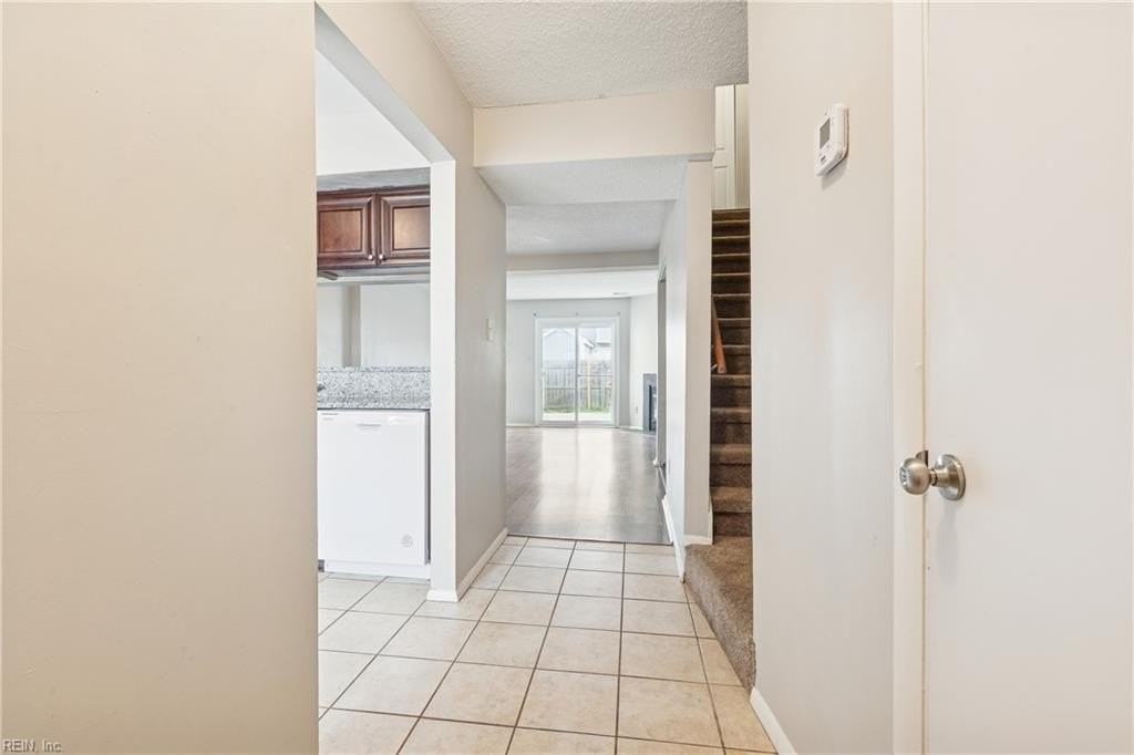 5702 Constance Ct - Photo 7 of 25