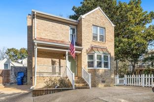 301 Discovery Rd - Photo 1 of 1