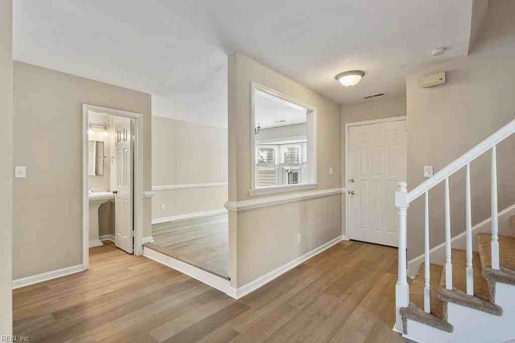 301 Discovery Rd - Photo 6 of 36