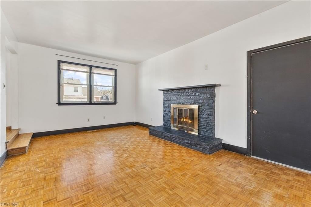 606 Charlton Dr - Photo 4 of 25