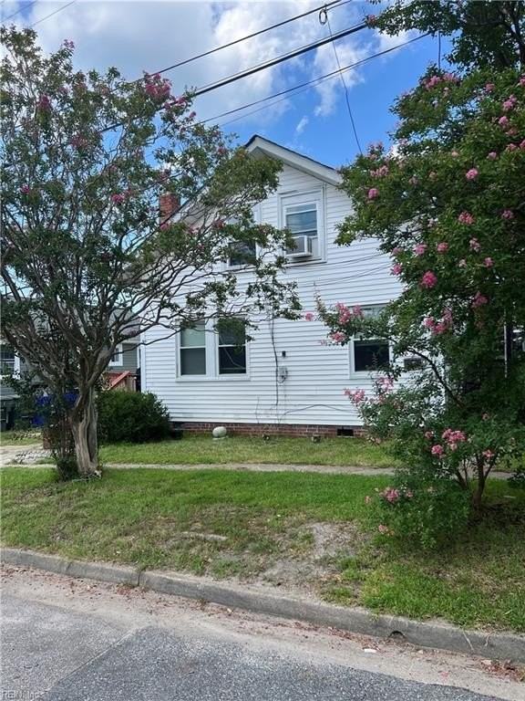 360 Staten St #C - Photo 3 of 14