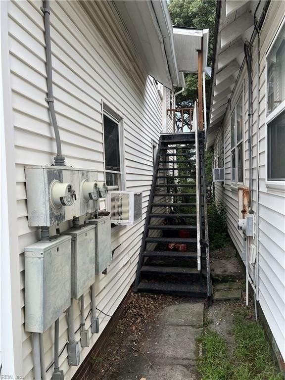 360 Staten St #C - Photo 6 of 14