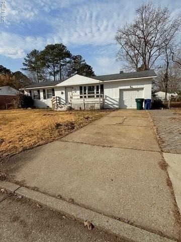 13 Grant Dr - Photo 3 of 17