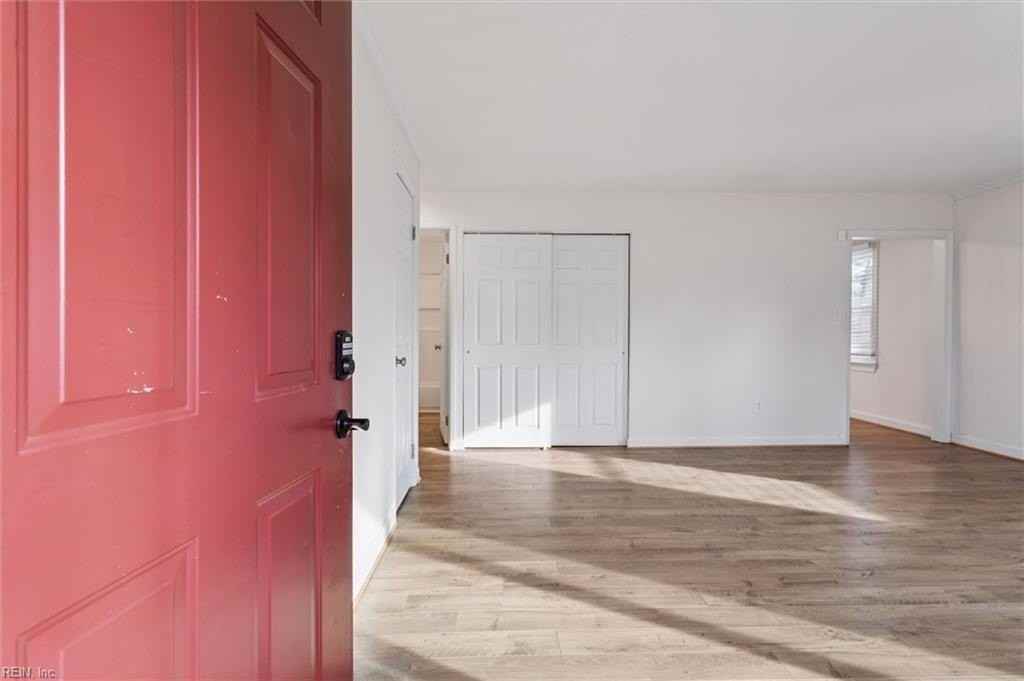 105 Beverly St - Photo 7 of 43