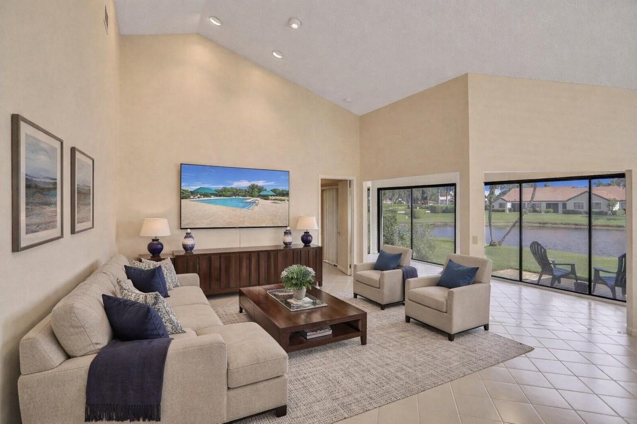 8447 Mooring Cir - Photo 2 of 22