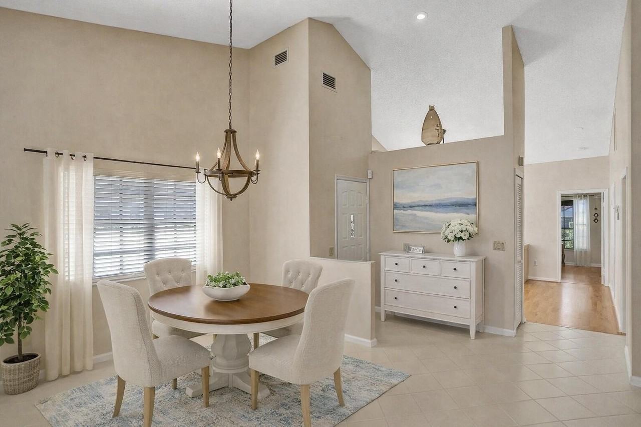 8447 Mooring Cir - Photo 4 of 22