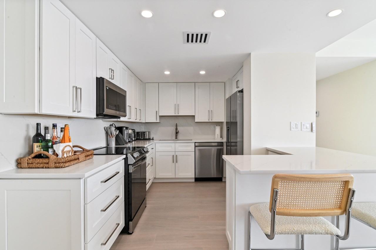 2600 N Flagler Dr #210 - Photo 6 of 25