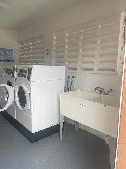 2727 Dudley Dr W #E - Photo 3 of 19