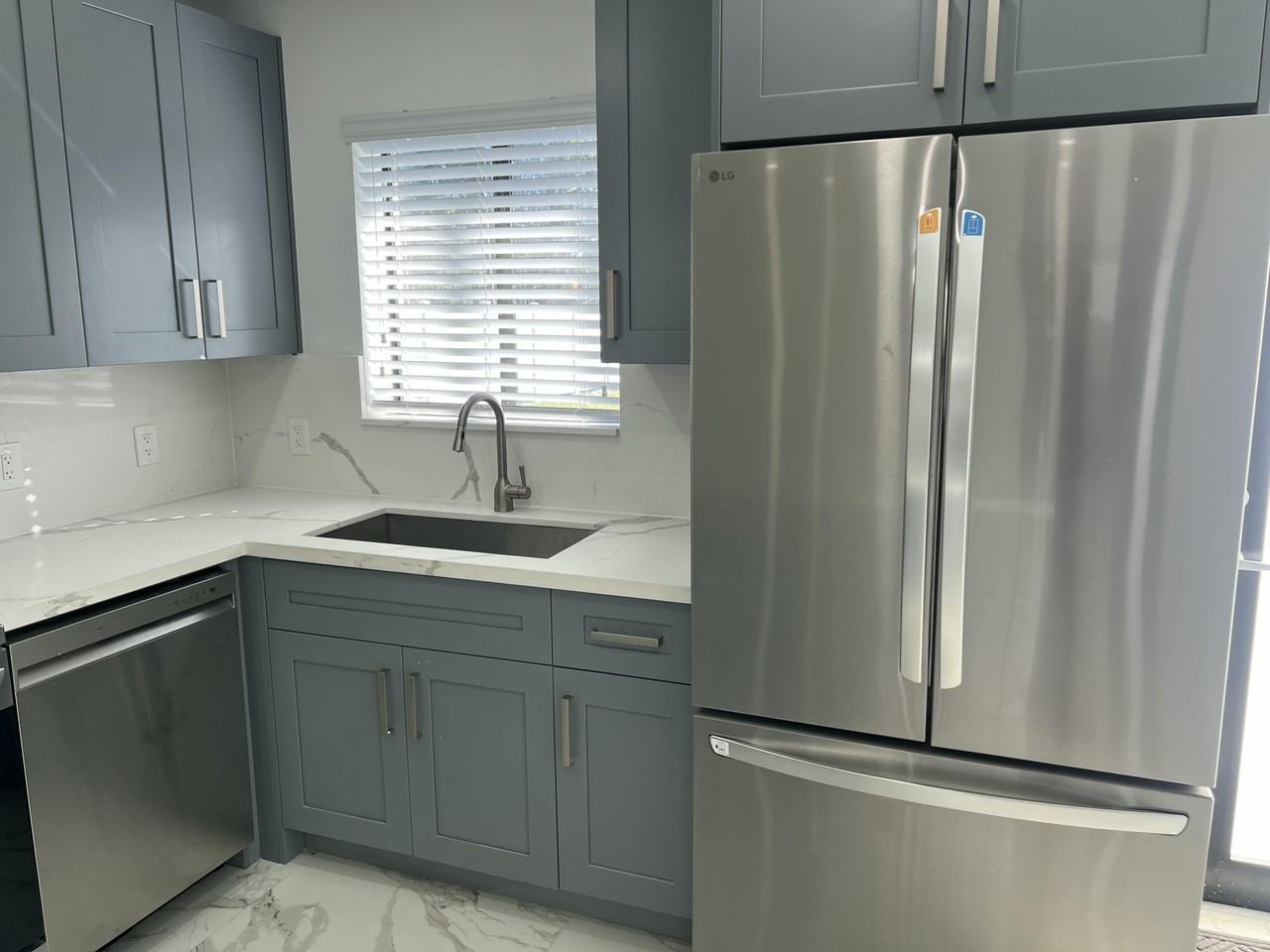 156 Nw 15th Ct - Photo 7 of 36