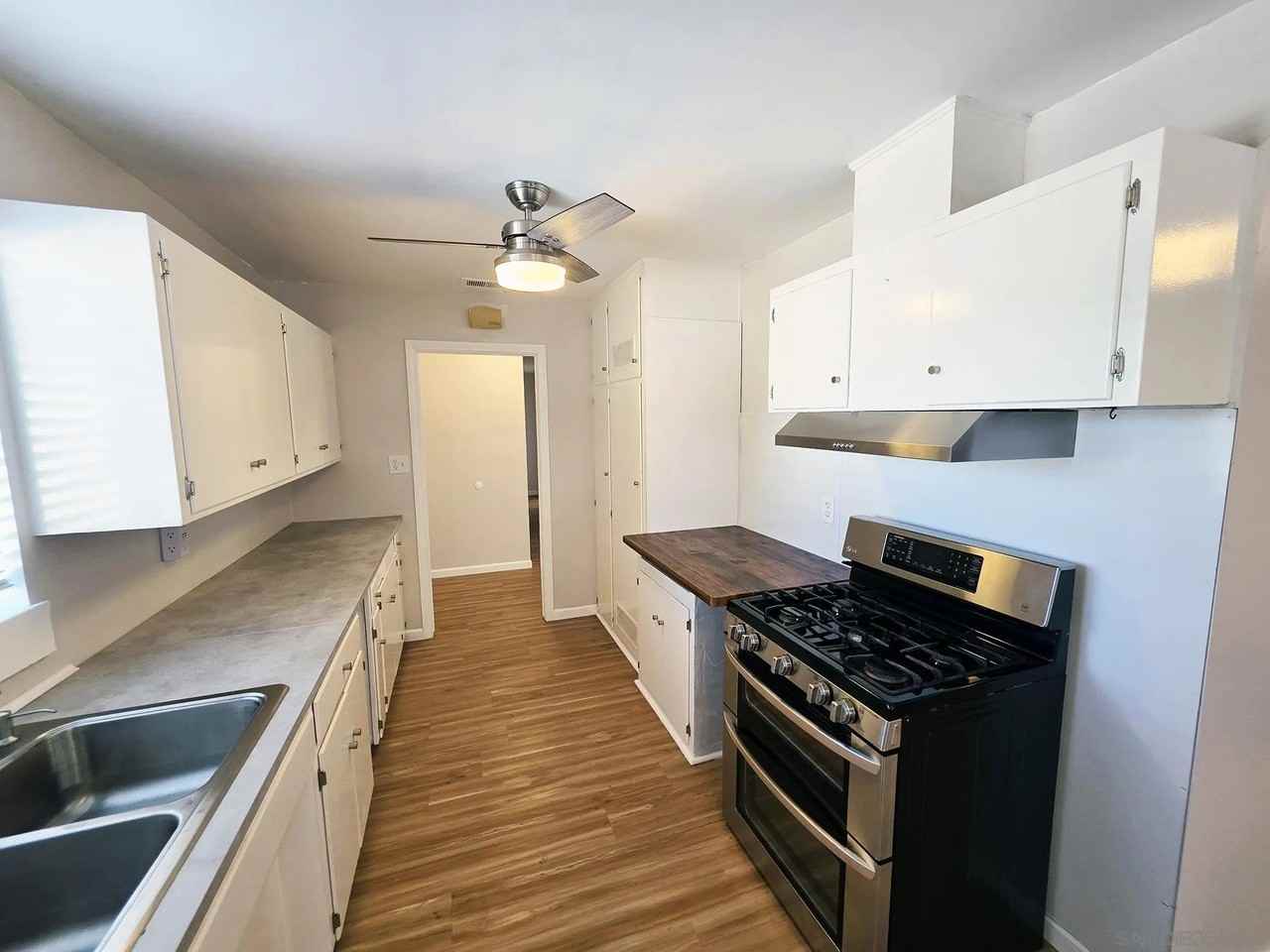 2402 Meadow Lark Dr - Photo 5 of 24