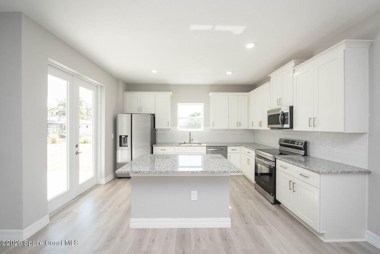 1106 Homer St Nw - Photo 5 of 50