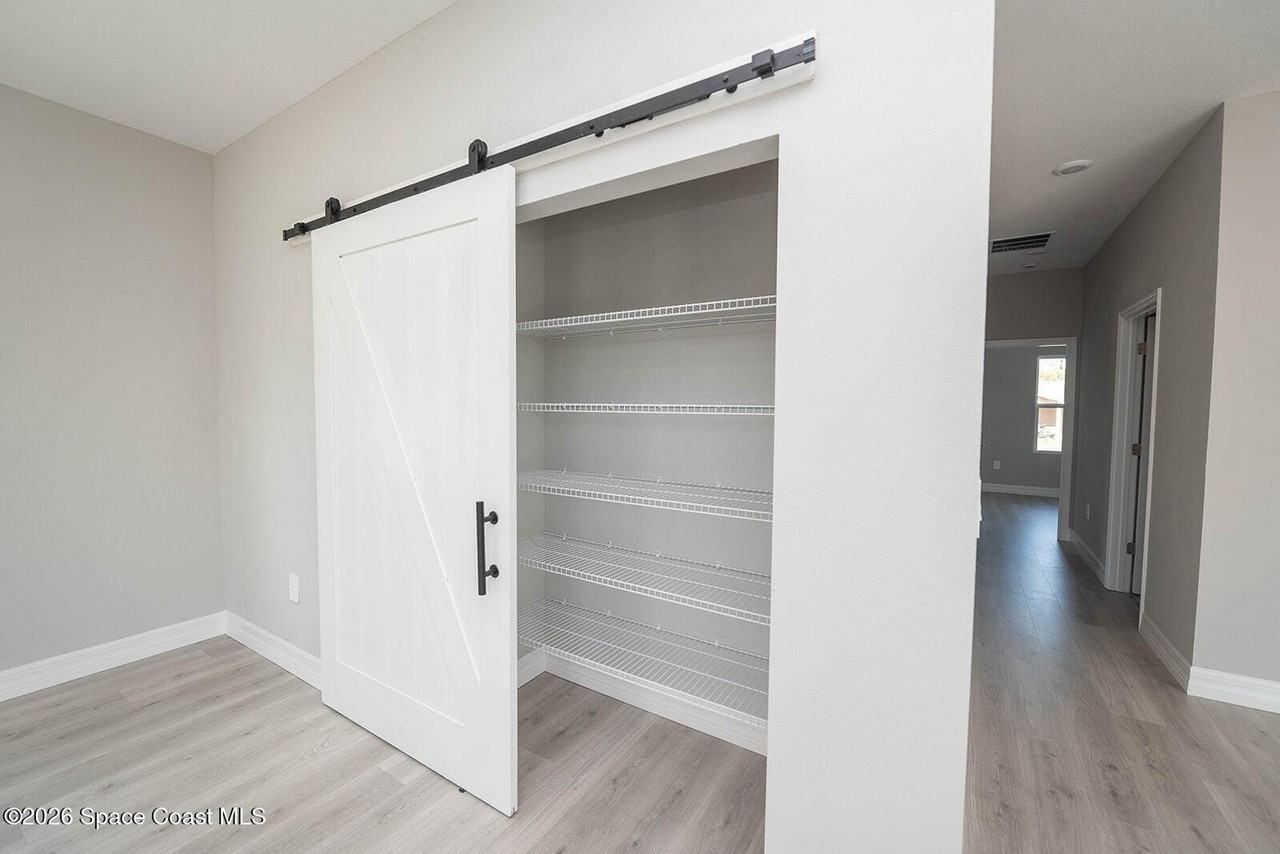 1106 Homer St Nw - Photo 6 of 50