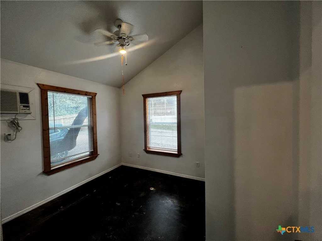 41170 Fm 3159 Unit 303 #303 - Photo 4 of 7