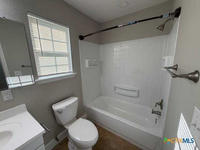 661 W Austin UNIT F Street #F - Photo 7 of 16