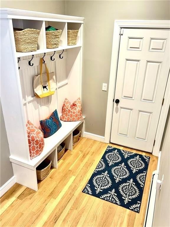 83 Friendship St - Photo 5 of 25