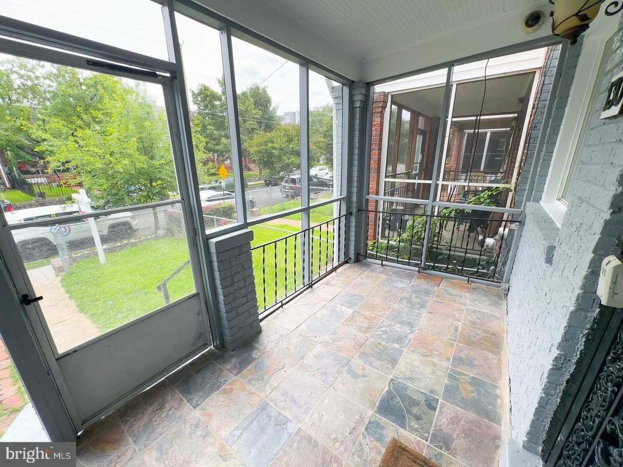 130 36th St Ne - Photo 2 of 15