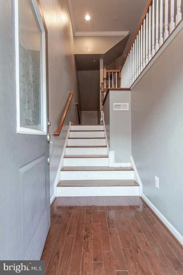 2706 Amber Crest Rd - Photo 2 of 28