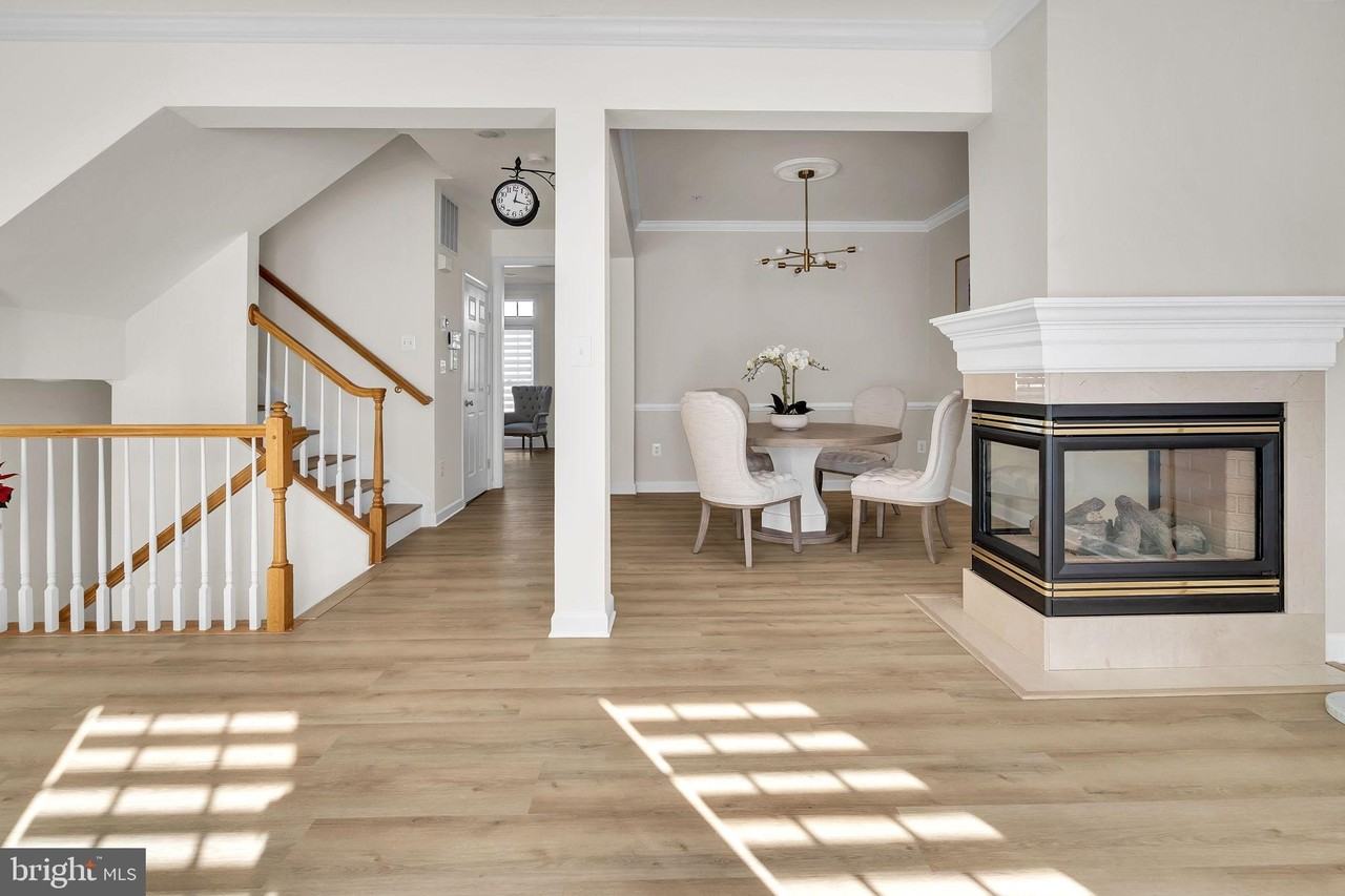 142 Swanton Ln - Photo 6 of 50