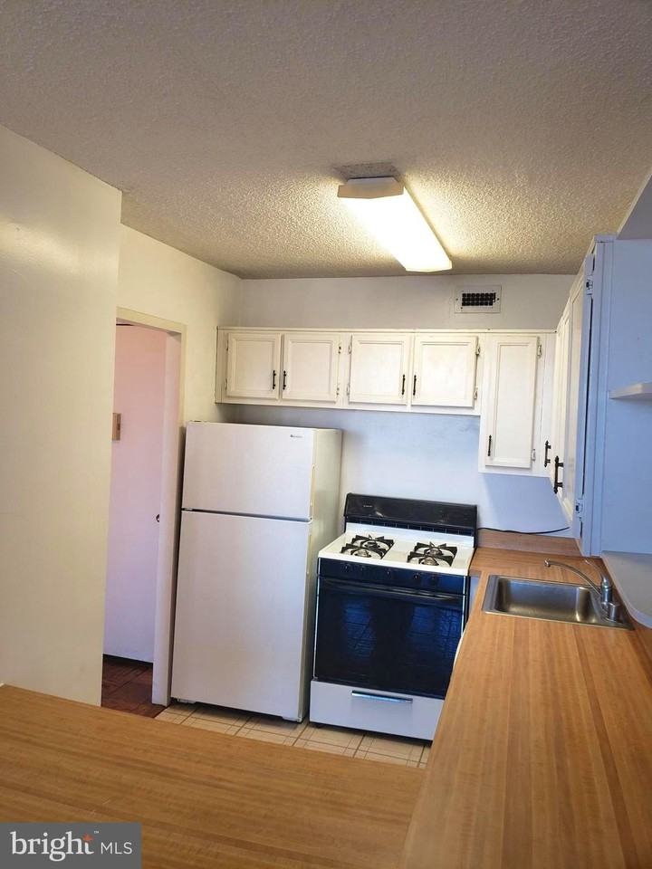 5225 Pooks Hill Rd Apt 1014s #1014S - Photo 5 of 14