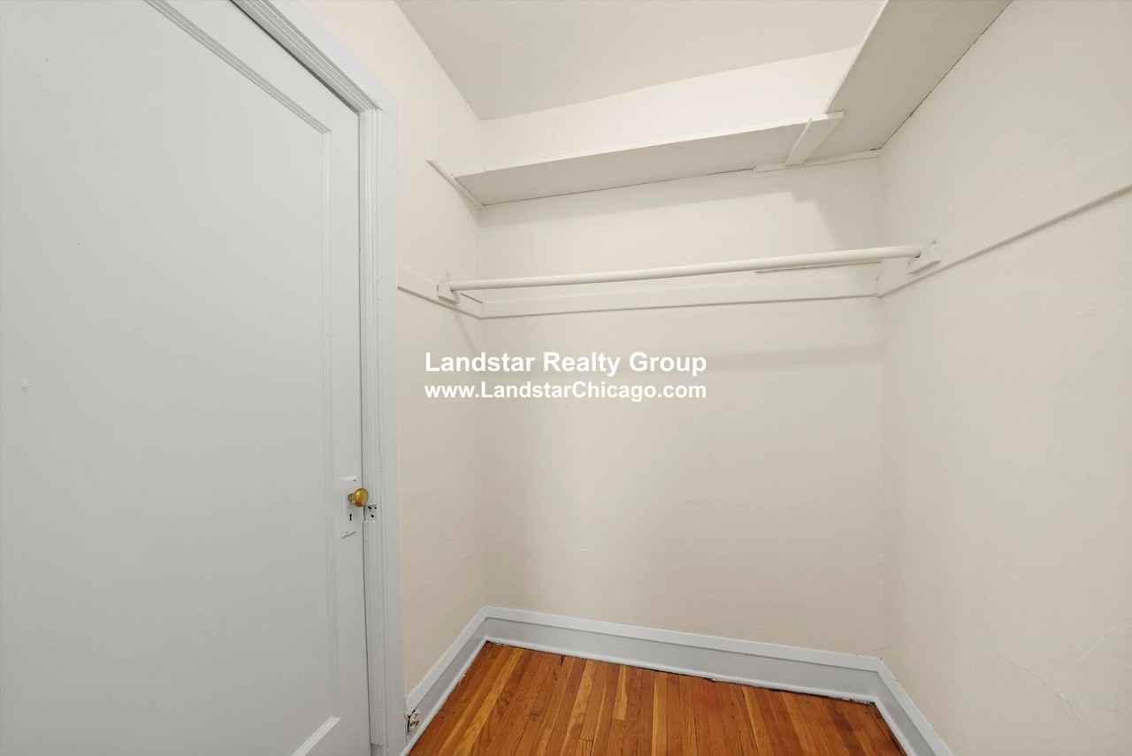 3304 W Schubert Ave #1I - Photo 6 of 8