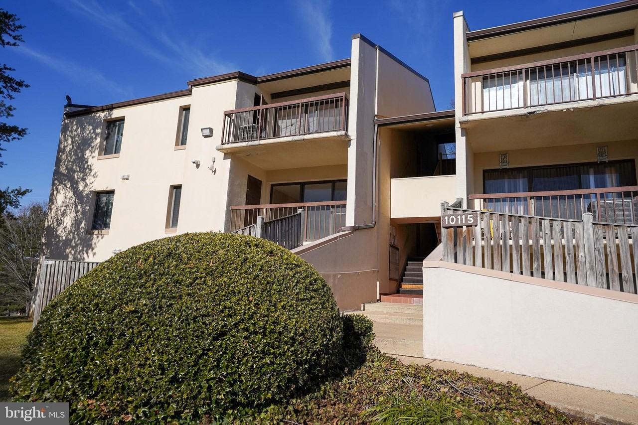 10115 Prince Pl Apt 301-2a #301-2A - Photo 2 of 25