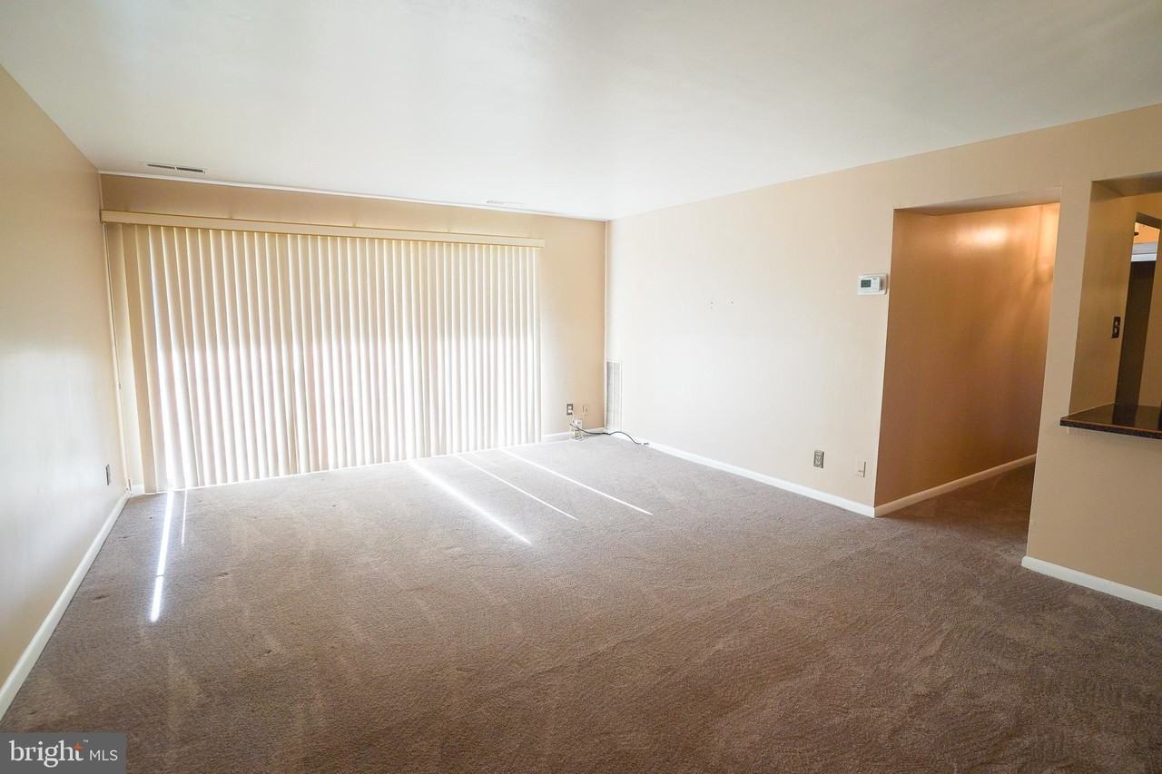 10115 Prince Pl Apt 301-2a #301-2A - Photo 4 of 25