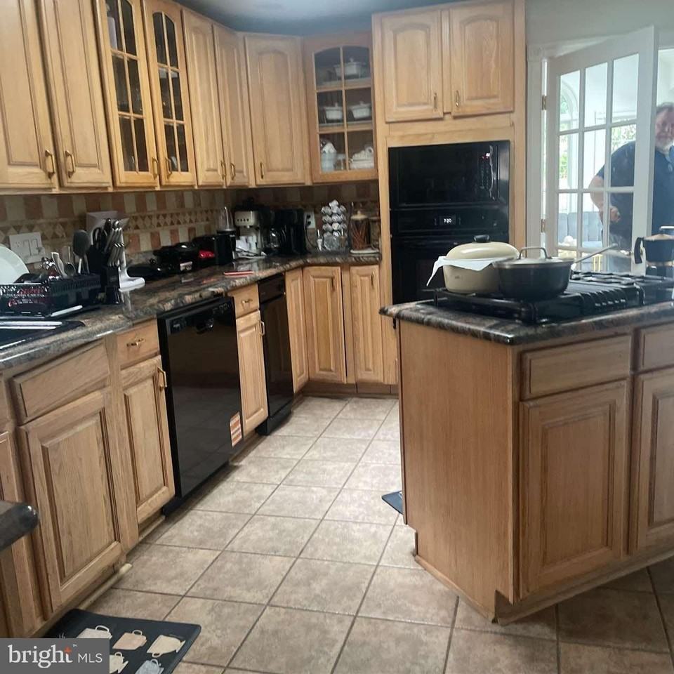 6308 Joslyn Pl Unit A #A - Photo 5 of 12