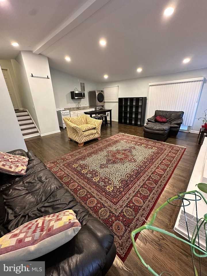 10006 Green Forest Dr - Photo 3 of 34