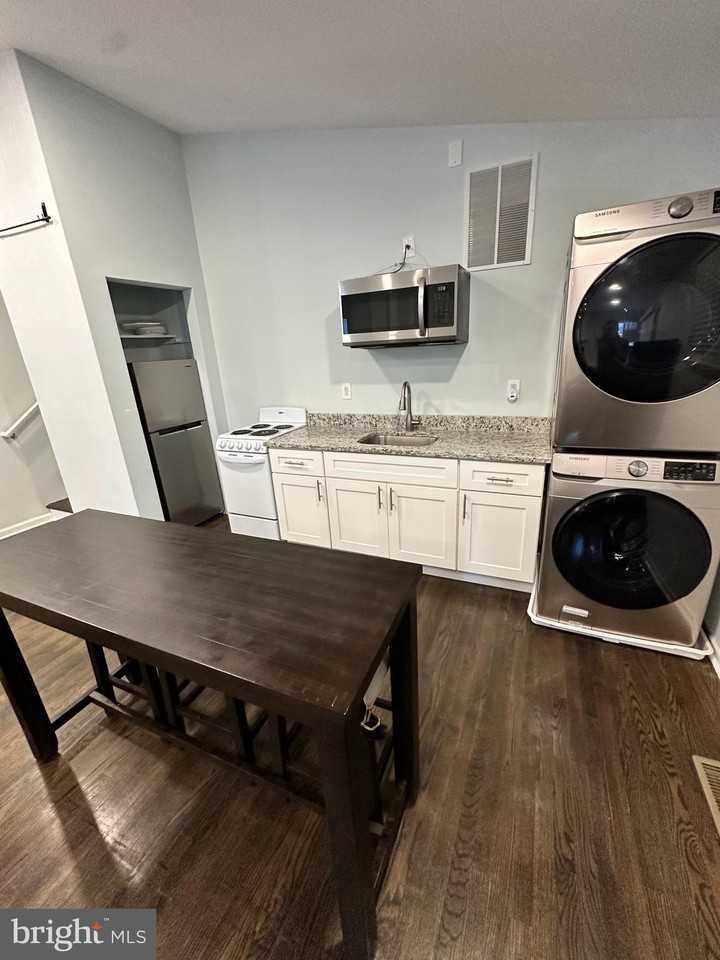 10006 Green Forest Dr - Photo 7 of 34