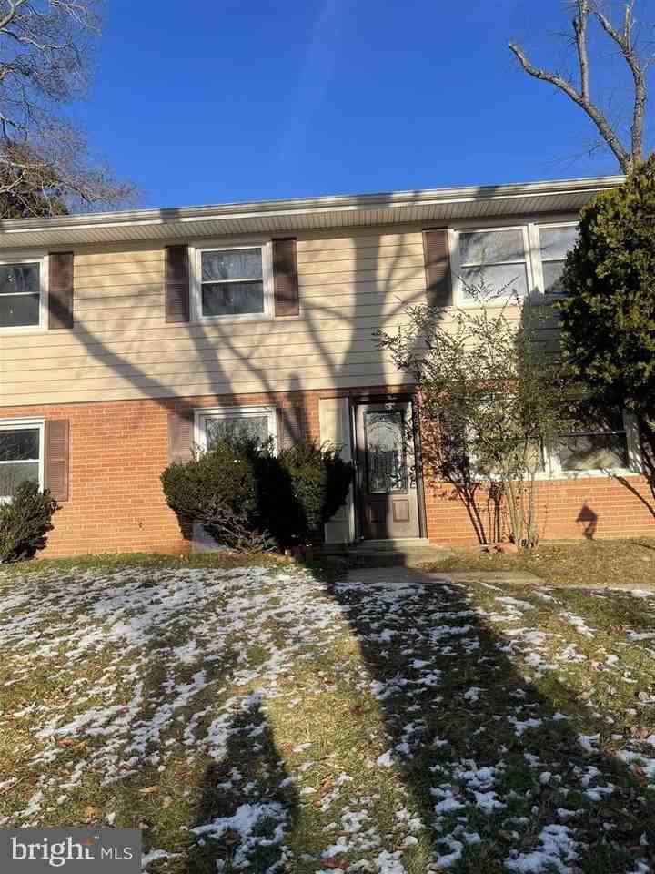 3839 Halloway Cir - Photo 2 of 5