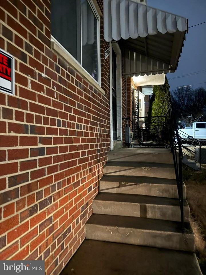 3518 Madison St - Photo 3 of 13