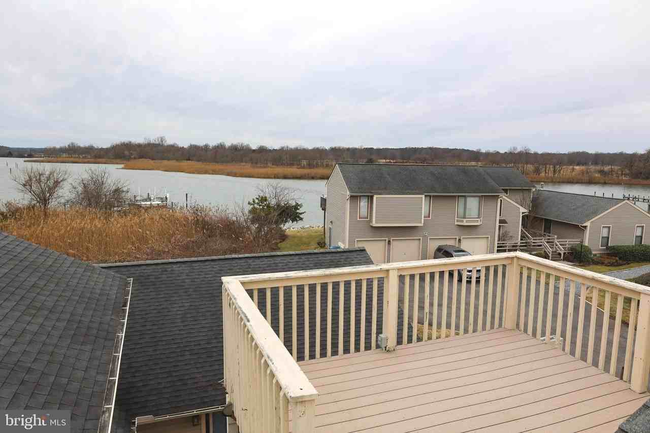 15-B 15-B-2 MARINERS Way - Photo 2 of 50