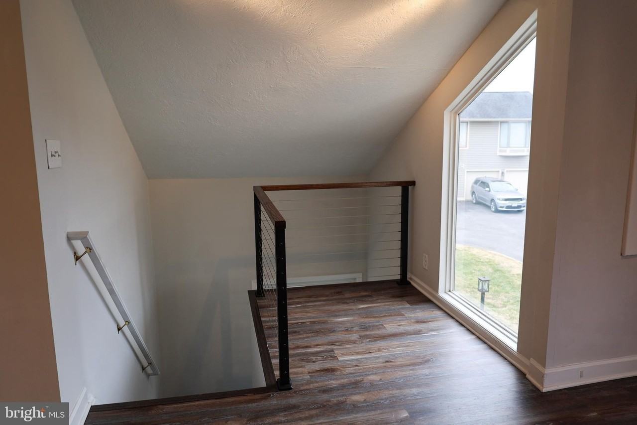 15-B 15-B-2 MARINERS Way - Photo 7 of 50