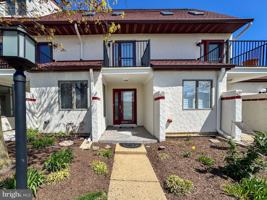 featured image of 25-E Queen Elizabeth Ct